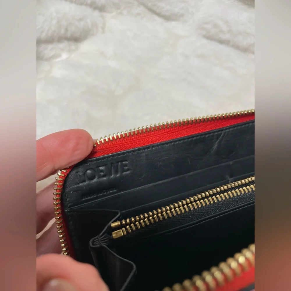LOEWE RED LEATHER PUZZLE LONG ZIP WALLET - Picture 8 of 10
